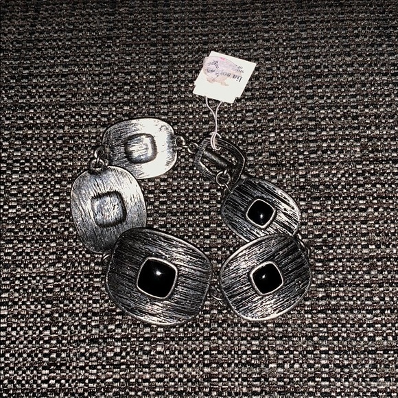 Lia Sophia Jewelry - Lia Sophia silver and black bracelet Lia Sophia Jewelry - Lia Sophia silver and black bracelet